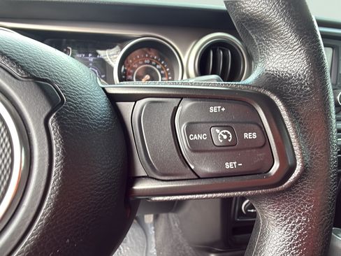 Used 2021 Jeep Wrangler Unlimited Sport AWD/4WD image 22