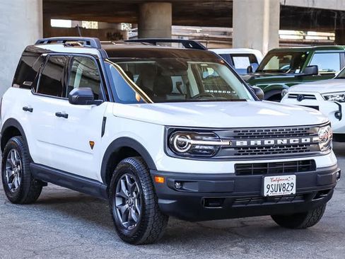 Used 2024 Ford Bronco Sport Badlands image 3