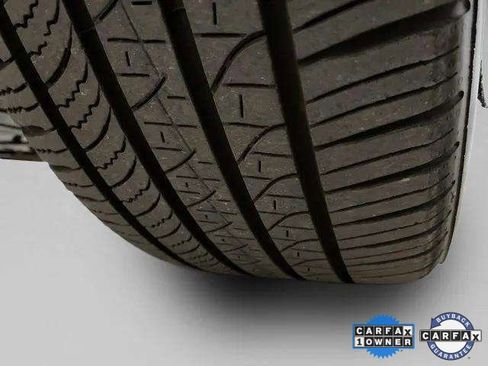 Used 2025 Volvo XC40 B5 Plus image 99