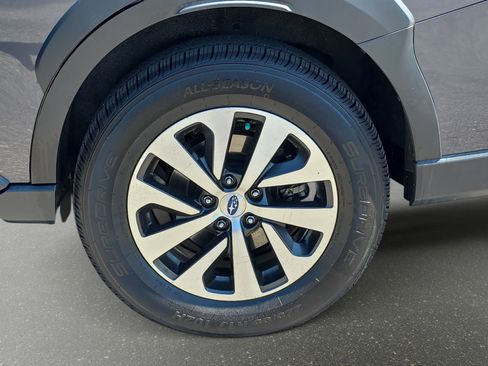 Used 2023 Subaru Outback AWD/4WD image 29