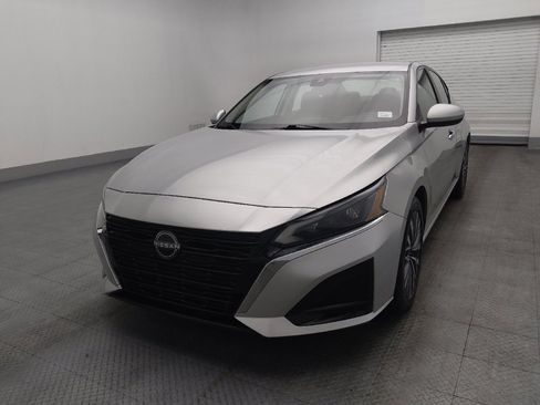 Used 2023 Nissan Altima 2.5 SV image 15