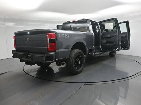 New 2026 Ford F250 Lariat w/ Black Appearance Package image 5