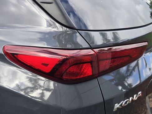 Used 2023 Hyundai Kona SEL FWD image 8