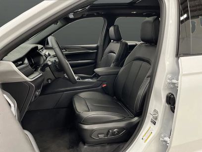 New 2025 Jeep Grand Cherokee L Limited w/ Luxury Tech Group II