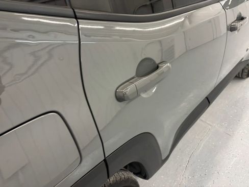 Used 2021 Jeep Renegade Latitude image 25