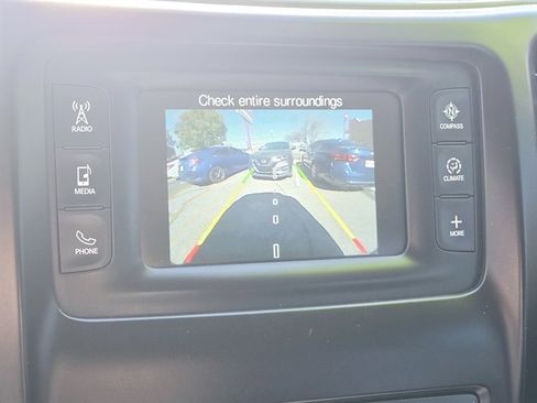 Used 2017 Jeep Cherokee Latitude image 8