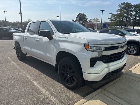 Used 2024 Chevrolet Silverado 1500 RST w/ Convenience Package II image 4