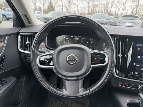 Used 2018 Volvo V90 T6 Cross Country w/ Convenience Package image 13