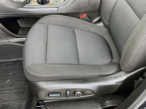 Used 2022 GMC Acadia SLE w/ Driver Convenience Package image 23