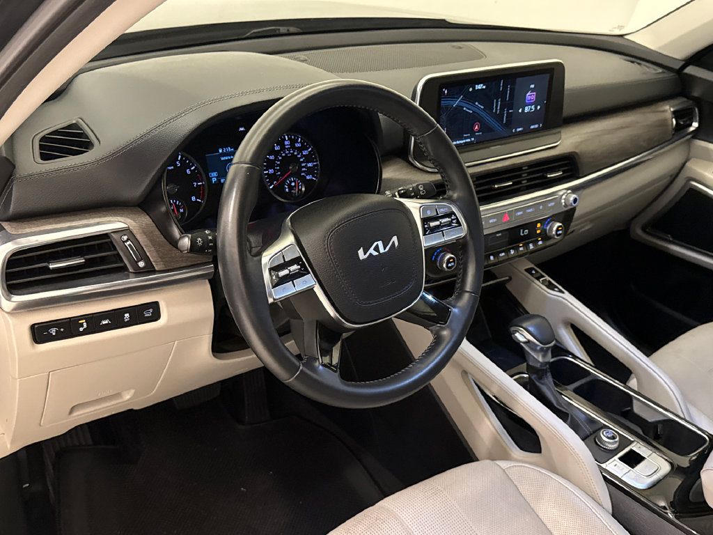 Used 2022 Kia Telluride EX w/ EX Premium Package FWD image 20