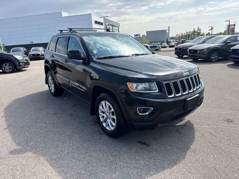 Used 2015 Jeep Grand Cherokee Laredo w/ Quick Order Package 23E AWD/4WD image 3