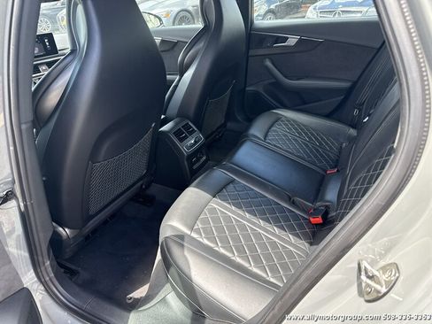 Used 2019 Audi S4 Premium Plus w/ Premium Plus Package AWD/4WD image 15