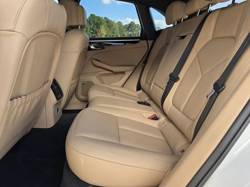 Used 2025 Porsche Macan S image 27