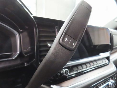 Used 2025 GMC Sierra 2500 SLT w/ SLT Convenience Package image 43