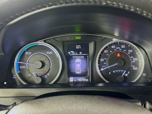 Used 2015 Toyota Camry SE FWD image 5