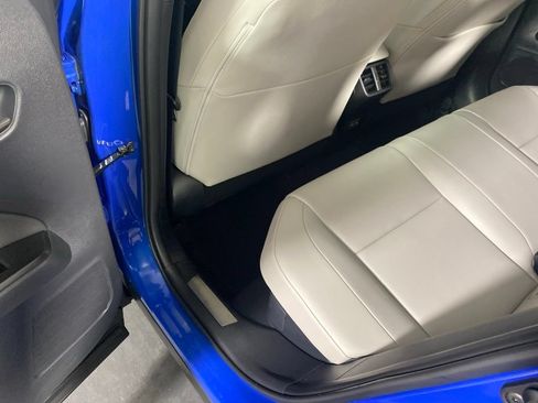 Used 2025 Lexus UX 300h AWD w/ Cold Area Package image 28