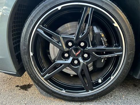 Used 2023 Chevrolet Corvette Stingray Premium Cpe w/ Z51 Performance Package image 11