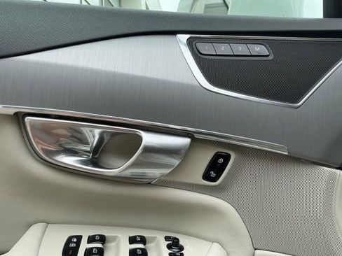 Certified 2023 Volvo XC90 B5 Core w/ Protection Package Premier AWD/4WD image 23