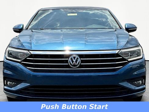 Used 2019 Volkswagen Jetta SEL Premium FWD image 2