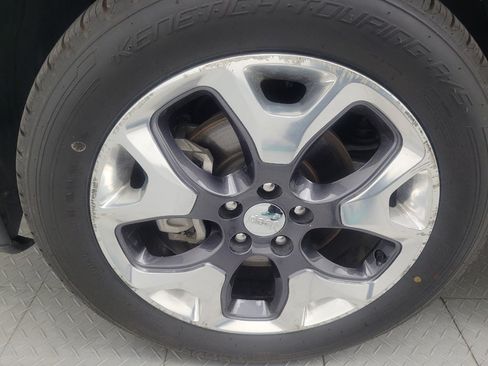Used 2020 Jeep Compass Limited FWD image 31