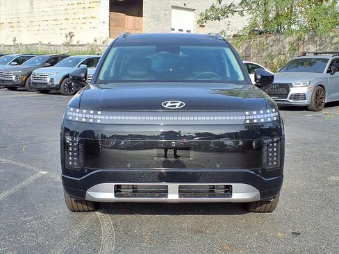 New 2026 Hyundai Ioniq 9 Limited AWD/4WD image 2