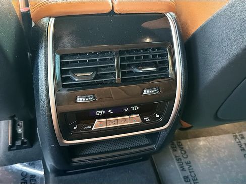Used 2022 BMW X5 xDrive40i w/ Premium Package AWD/4WD image 20