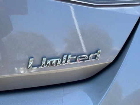 Used 2023 Hyundai Elantra Limited image 13