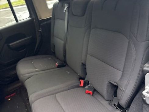 Used 2020 Jeep Wrangler Unlimited Willys image 31