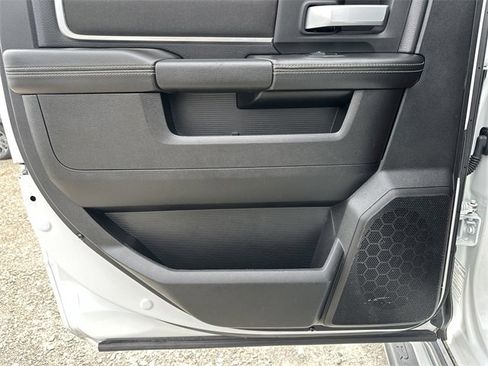 Used 2024 RAM 3500 Big Horn image 21