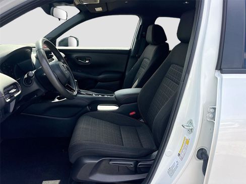 Certified 2023 Honda HR-V Sport image 23