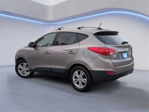 Used 2012 Hyundai Tucson GLS image 9