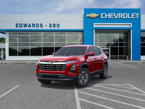 New 2026 Chevrolet Equinox LT w/ LPO, Floor Liner Package FWD image 8