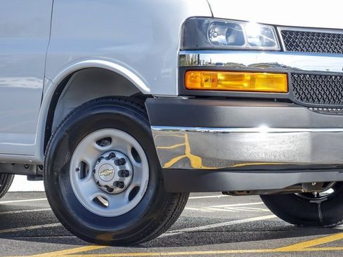 New 2025 Chevrolet Express 2500 w/ Driver Convenience Package image 4
