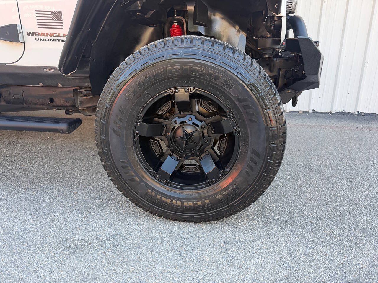Used 2014 Jeep Wrangler Unlimited Rubicon w/ Connectivity Group AWD/4WD image 25