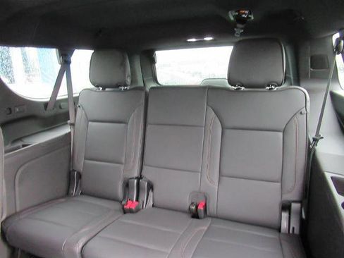 New 2025 Chevrolet Suburban High Country image 35