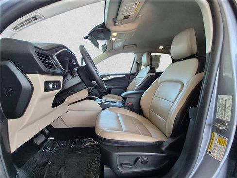Used 2022 Ford Escape SEL w/ Technology Package AWD/4WD image 15