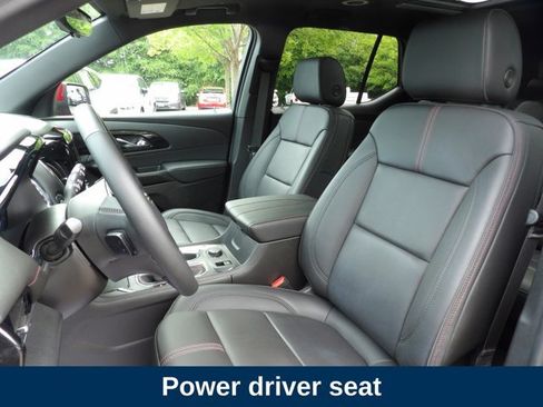 Used 2023 Chevrolet Traverse RS AWD/4WD image 11