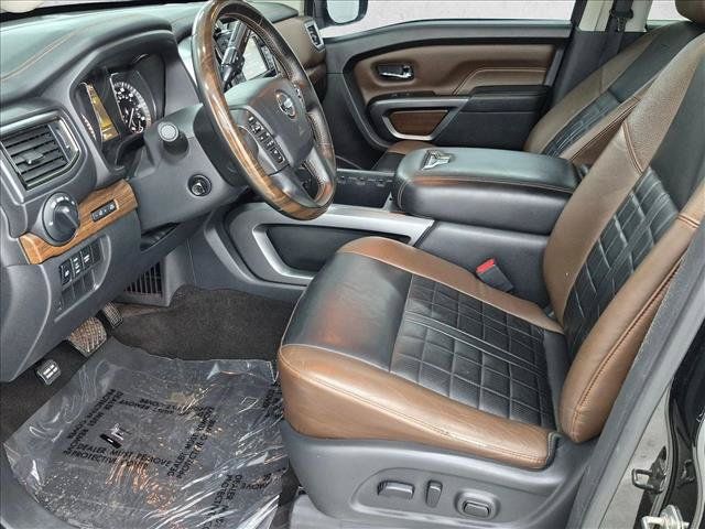 Used 2018 Nissan Titan Platinum Reserve w/ Platinum Utility Package RWD image 16