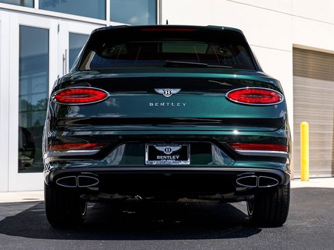 New 2026 Bentley Bentayga AWD/4WD image 15