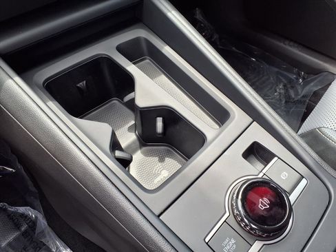 New 2026 Volkswagen Tiguan SE image 19