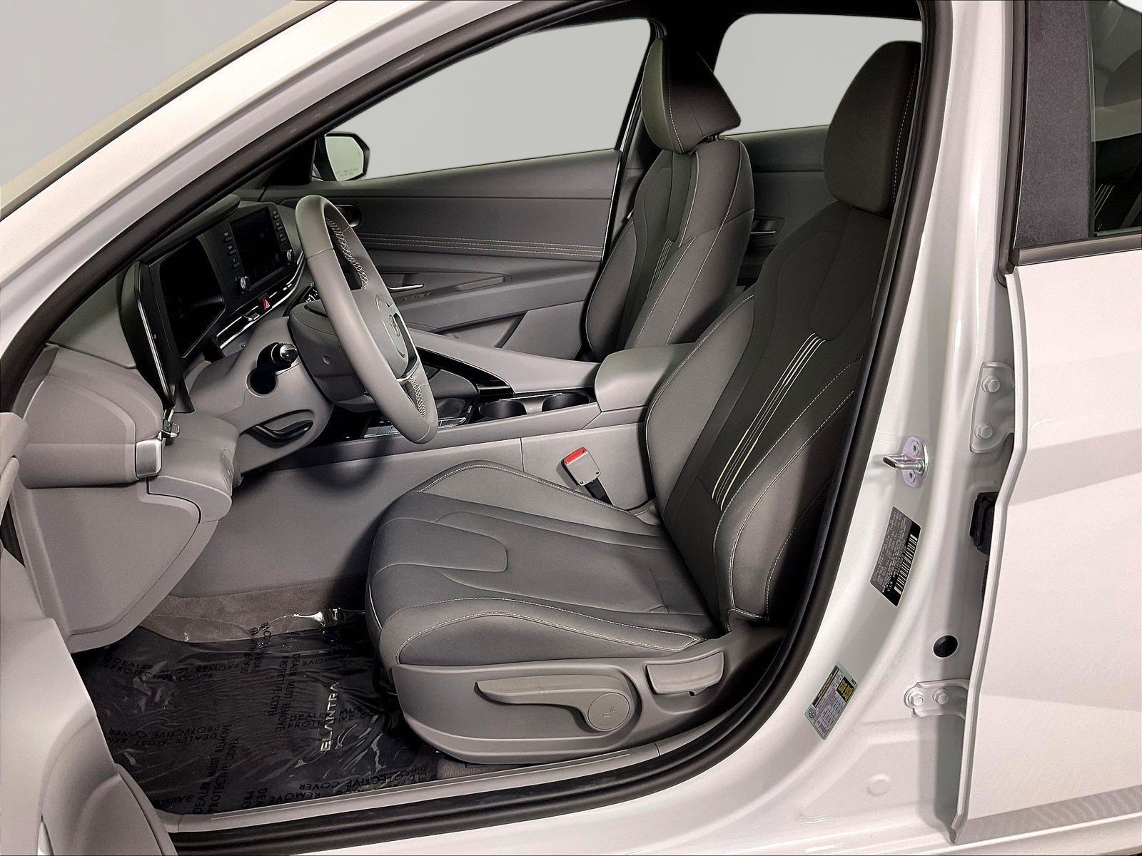 Certified 2026 Hyundai Elantra SEL Sport FWD image 20