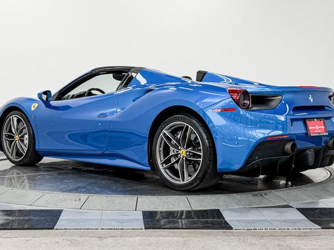 Used 2018 Ferrari 488 Spider RWD image 7