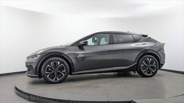Used 2024 Kia EV6 Wind w/ Wind Technology Package AWD/4WD image 3