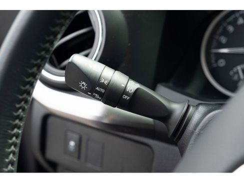 Used 2021 Toyota Tacoma SR5 image 19