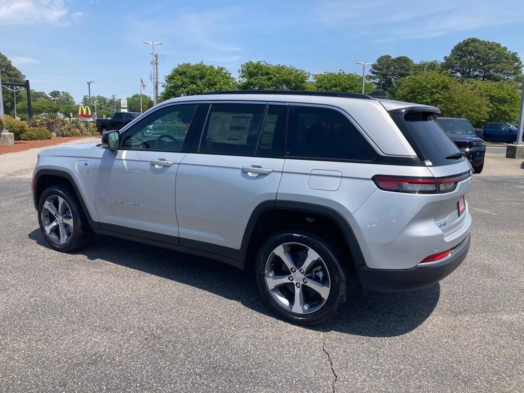 New 2024 Jeep Grand Cherokee Limited 4xe w/ Luxury Tech Group II AWD/4WD image 3