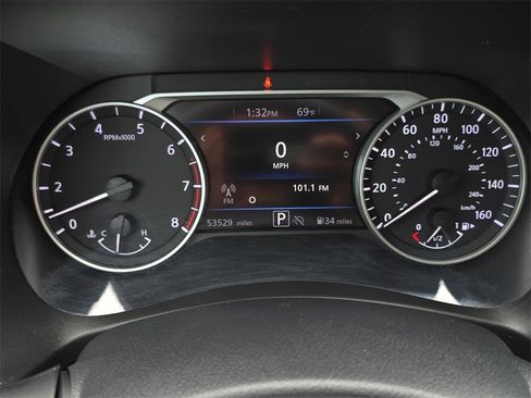 Used 2024 Nissan Sentra SV image 18