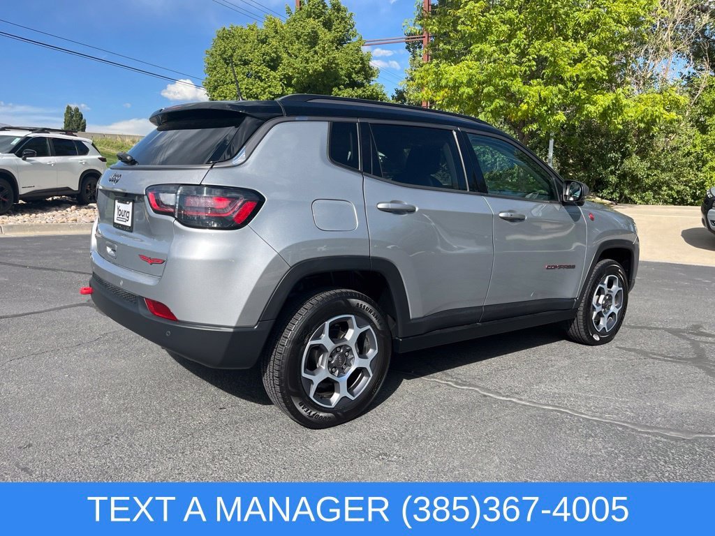 Used 2022 Jeep Compass Trailhawk w/ Trailhawk Elite Group AWD/4WD image 3