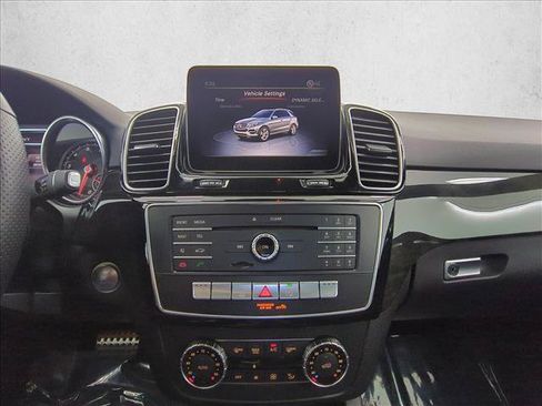 Used 2019 Mercedes-Benz GLE 400 4MATIC image 15