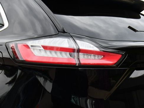 Used 2024 Ford Edge SEL w/ Convenience Package image 40