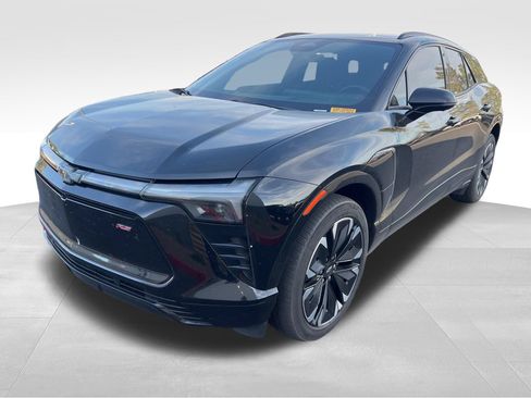 Used 2024 Chevrolet Blazer EV RS AWD/4WD image 9